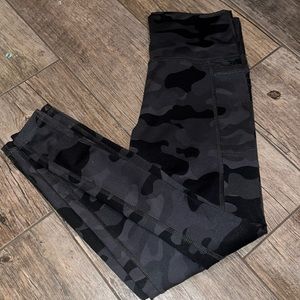 girls black camo leggings